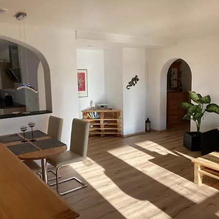 Oberbergisches Land, * Engelskirchen